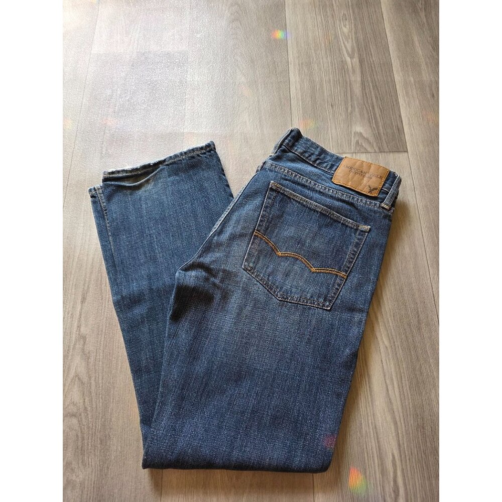 American Eagle Outfitters Original Straight Jeans 31/30 Medium Wash Denim